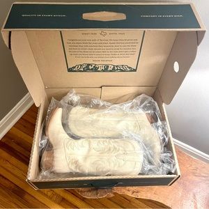 Tecovas Annie in Bone